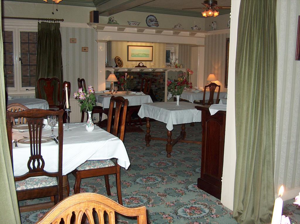 Crossways House Bed And Breakfast East Cowes Ngoại thất bức ảnh