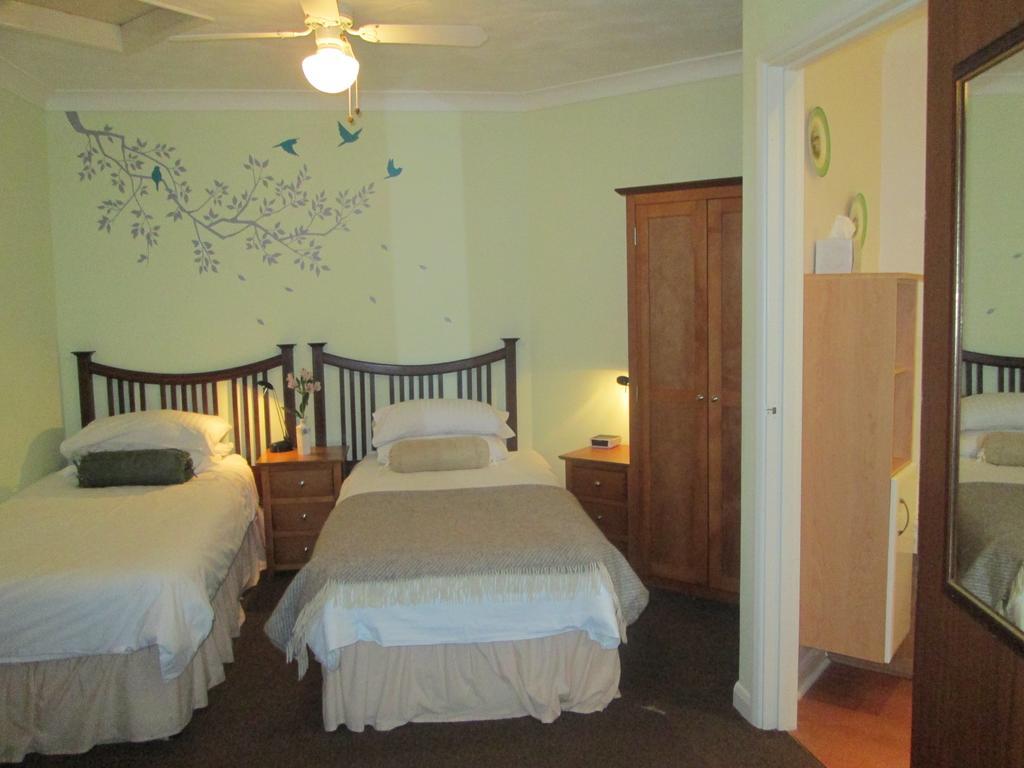 Crossways House Bed And Breakfast East Cowes Phòng bức ảnh